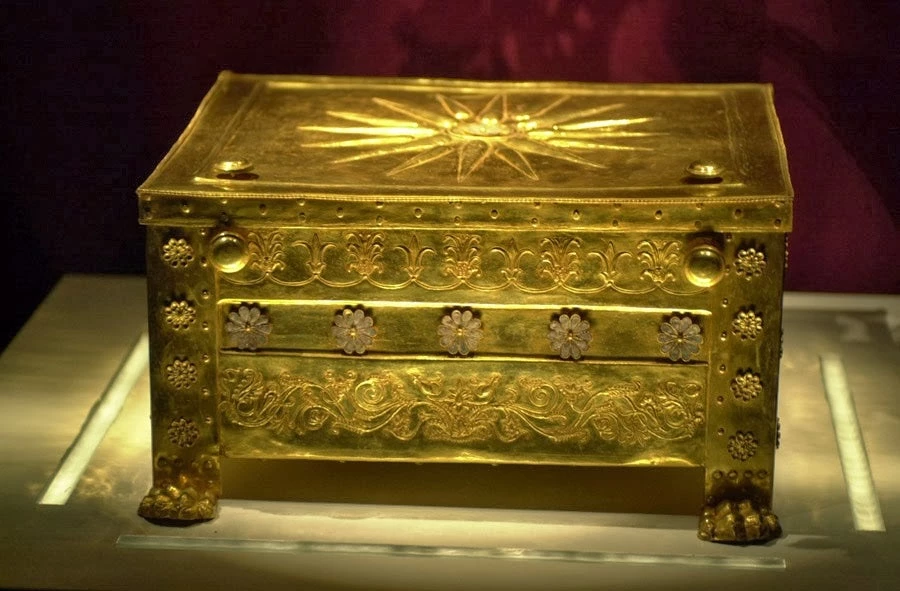 Όποιος πολιτικός υπογράψει, θα καταχωριστεί στον κατάλογο των προδοτών του Έθνους – Μακεδονικό Έθνος Ούτε Υπήρξε Ούτε Υπάρχει!